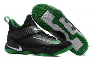 Nike Lebron Ambassador X 10 Noir Vert Blanc