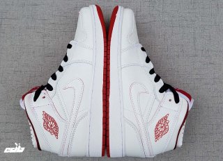 Air Jordan 1 Retro Mid Blanc Rouge Noir