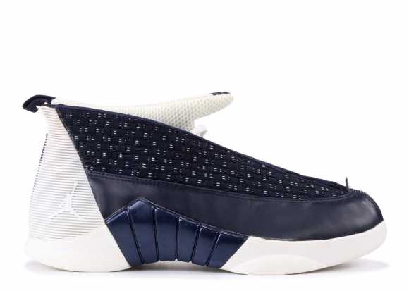 Air Jordan 15 Noir Blanc (881429-400)