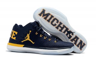 Air Jordan 31 Low "Michigan" Marine Jaune