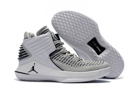 Air Jordan 32 Gris Blanc Noir