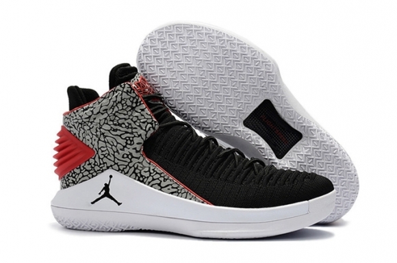 Air Jordan 32 Noir Rouge Gris