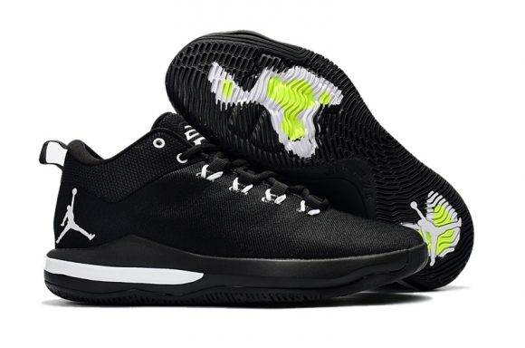 Jordan CP3.X 10 Noir Volt