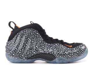 Nike Air Foamposite One Prm "Safari" Noir Blanc (575420-003) Nike Air Foamposite One Prm "Safari" Noir Blanc (575420-003)