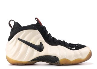 Nike Air Foamposite Pro Pearl Blanc Noir (830027-101) Nike Air Foamposite Pro Pearl Blanc Noir (830027-101)