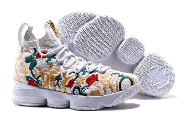 Nike Lebron XV 15 Blanc Multicolore (aj3936-100)