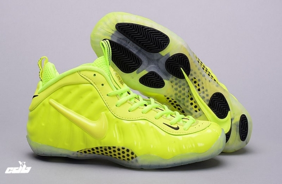 Nike Air Foamposite Fluorescent Vert