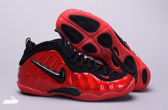 Nike Air Foamposite Noir Rouge