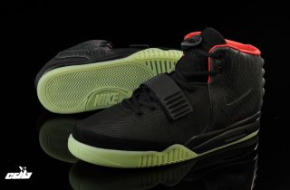 Nike Air Yeezy 2 Noir Fluorescent Vert