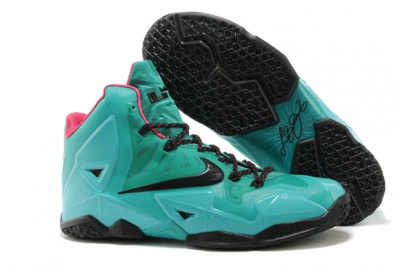 Nike Lebron 11 Noir Bleu Rose