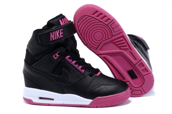 Nike Wmns Air Revolution Sky Noir Rose