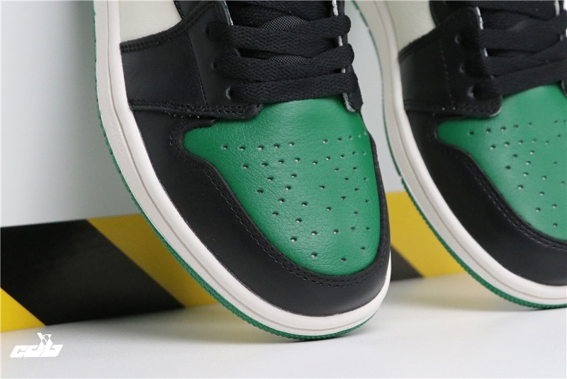 Achat / Vente Air Jordan 1 Retro Pine Green Vert Noir Blanc (852542-301 ...