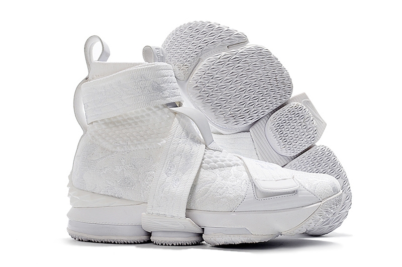 lebron xv kith