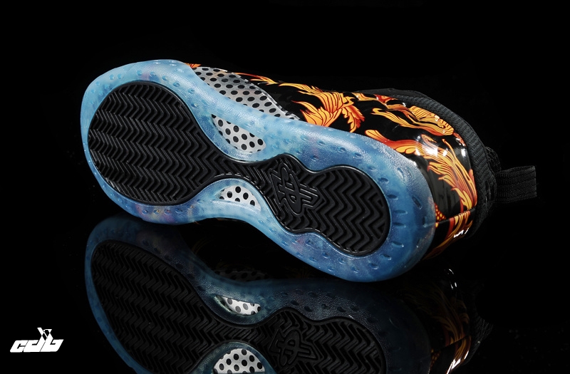 Supreme X Nike Air Foamposite One Noir Or (652792-001)