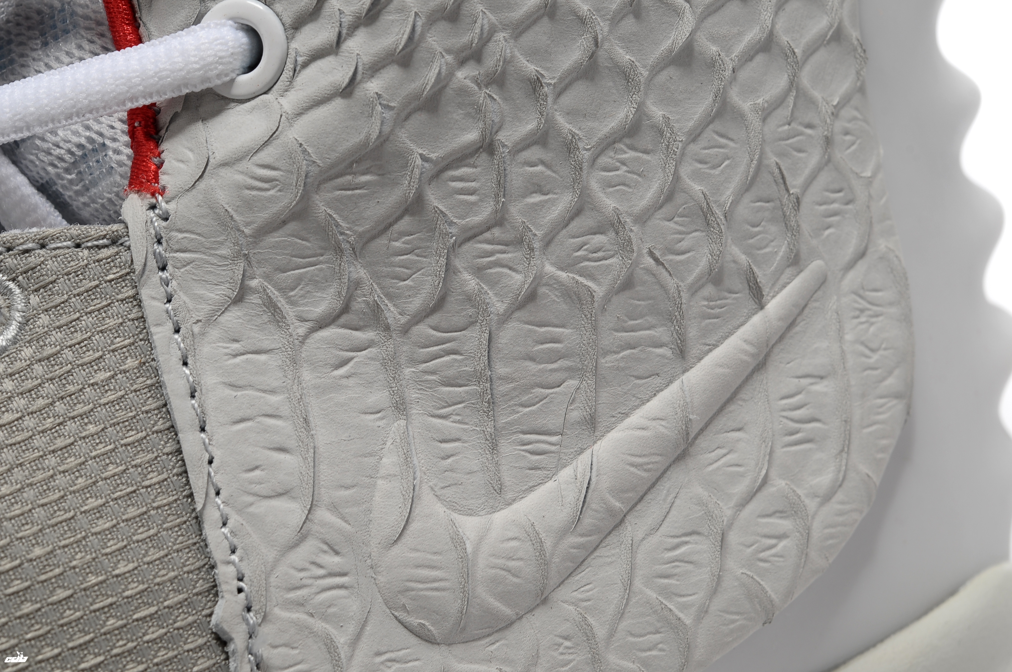 Air Tech Challenge Gris